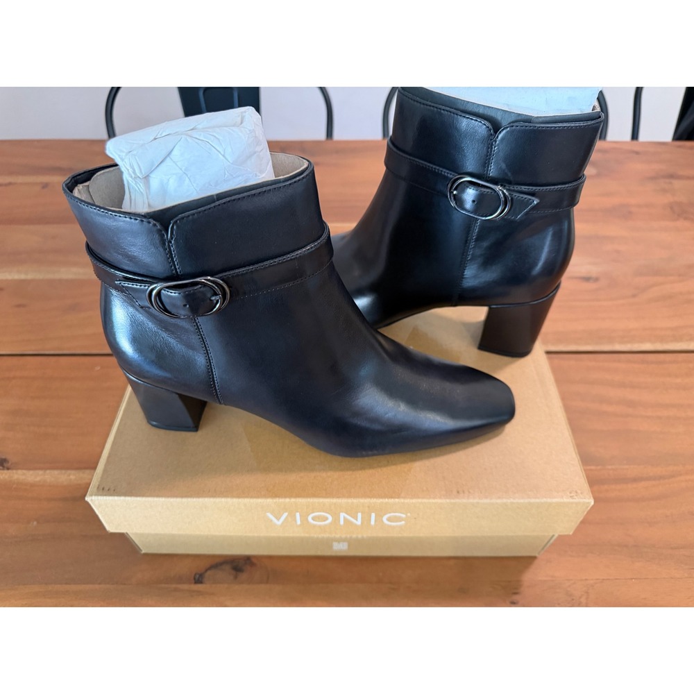 Vionic Saskia Black Leather Ankle Boots Square Toe NEW Women's 9.5